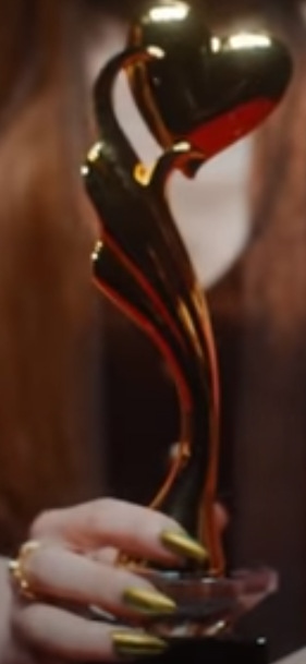 QsWUcGt.png?width=298&height=647